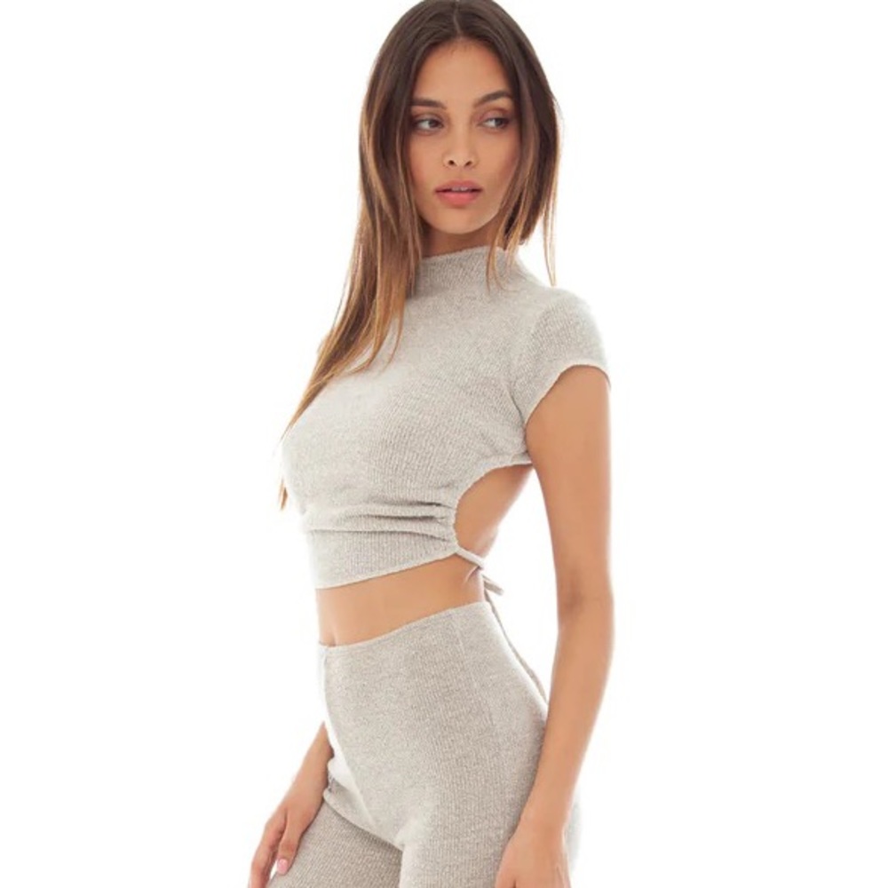 ARE YOU AM I - Sarei Sweater